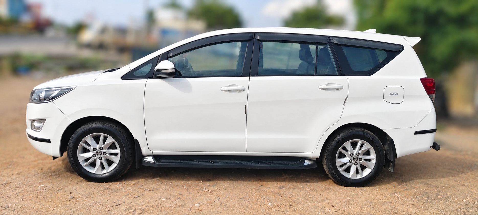 2016 Toyota Innova Crysta 2.4 G