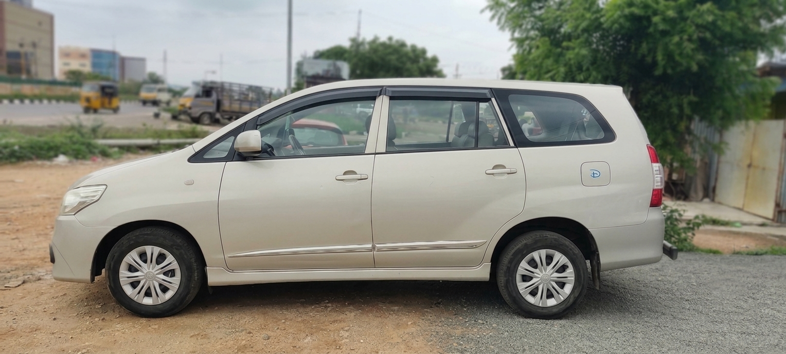 2015 Toyota Innova 2.5 G